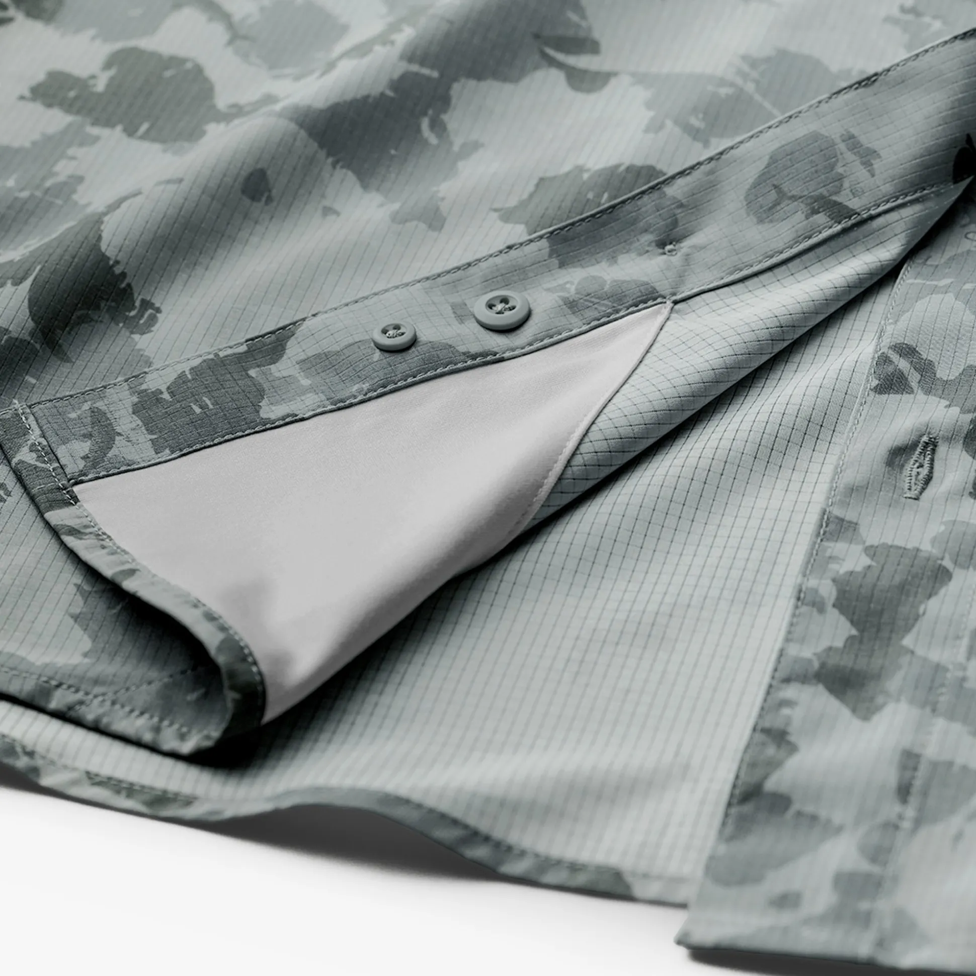 Air O Mesh Printed SS Button Down Fishing Shirt | AFTCO