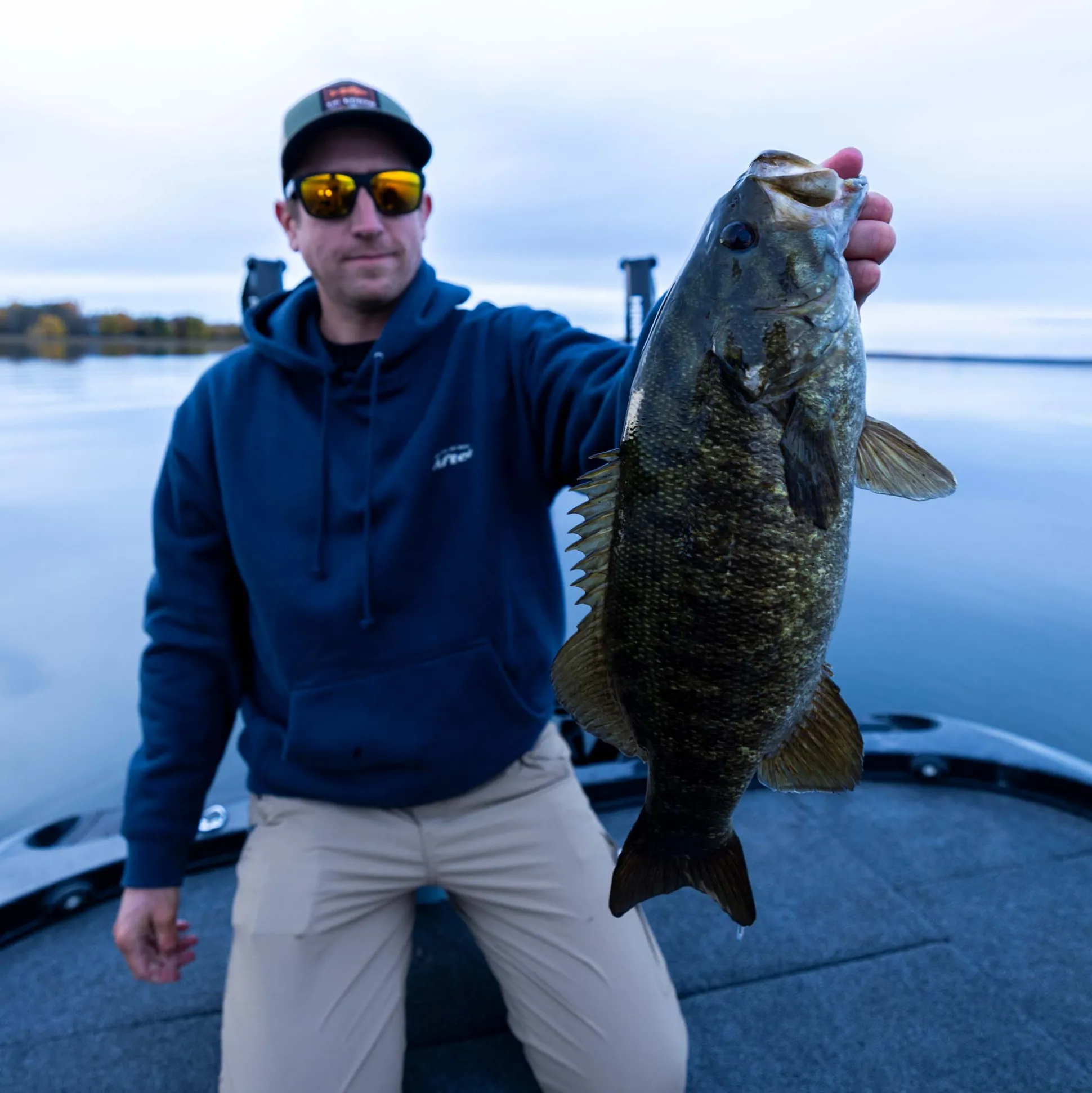 Colossal Bass Fishing Sweatshirt | AFTCO