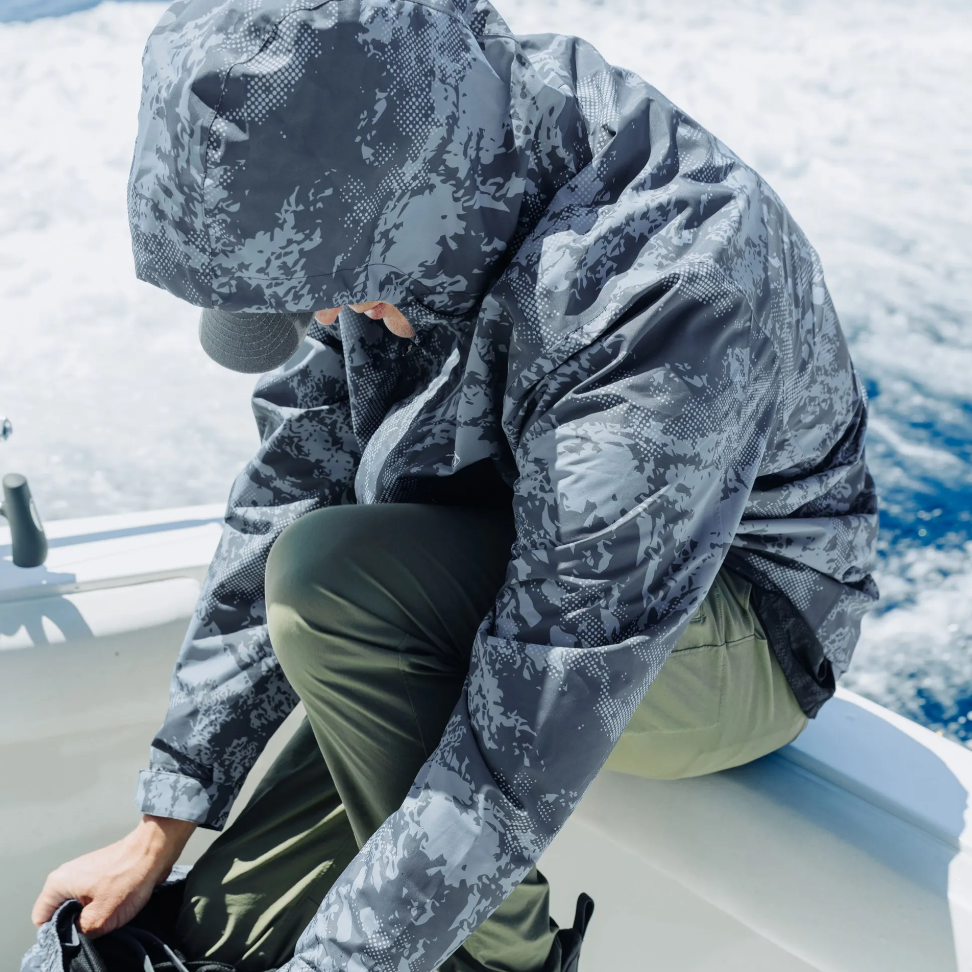 Crossing Printed Camo Fishing Jacket | AFTCO
