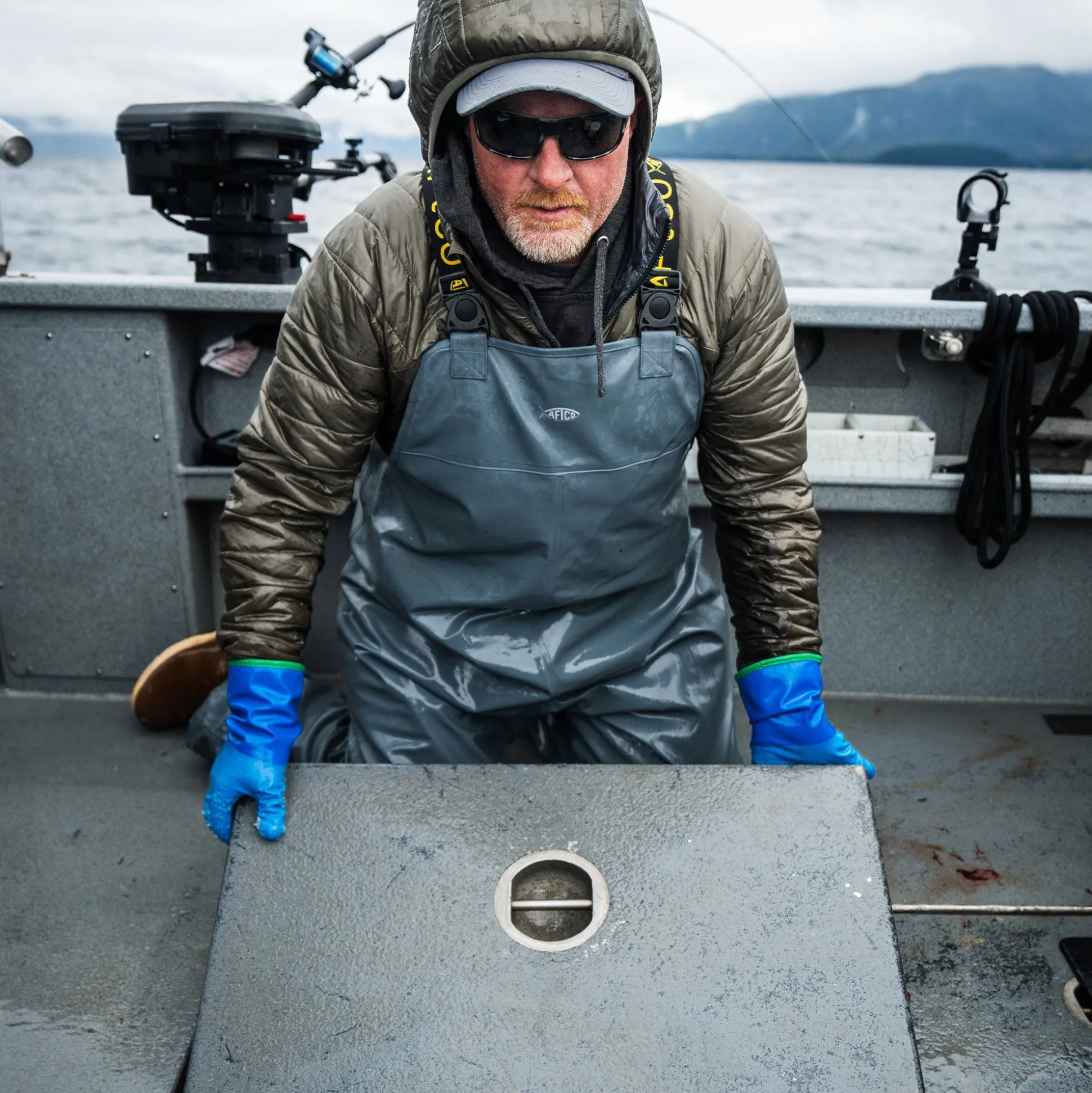 Deep Set Waterproof Fishing Bibs | AFTCO