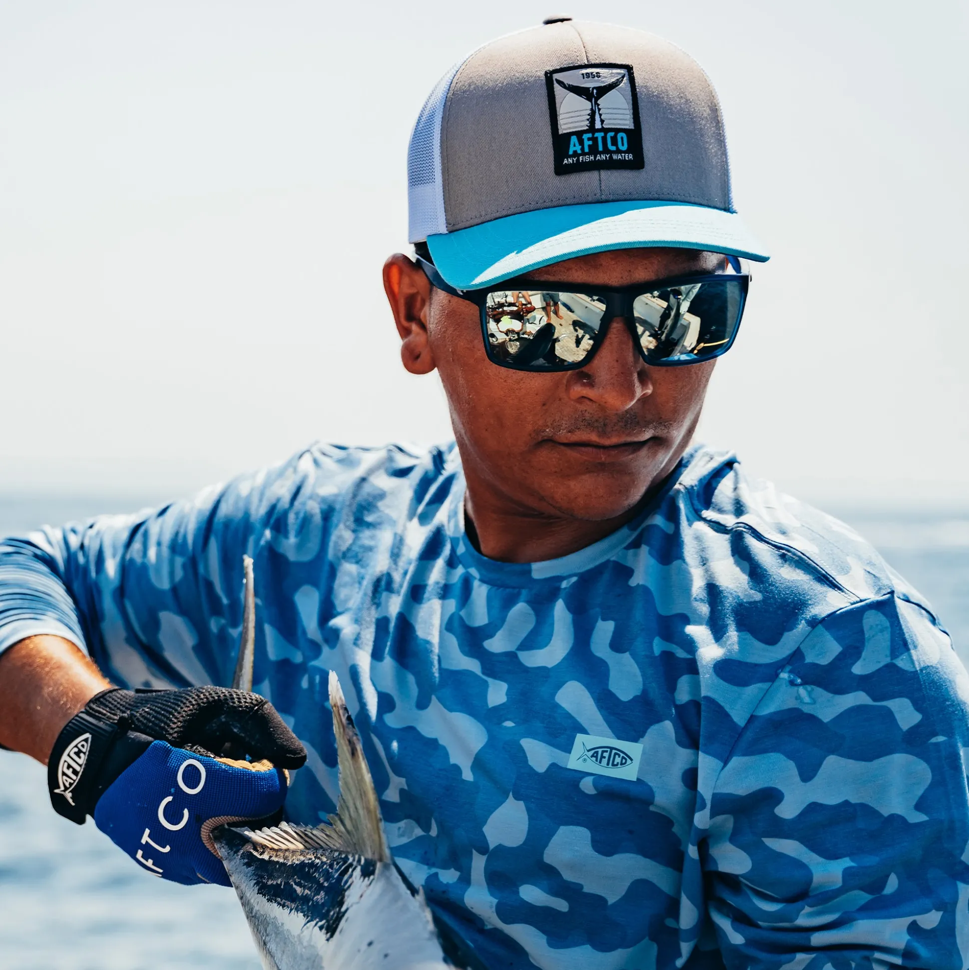 Eclipse Fishing Trucker Hat | AFTCO