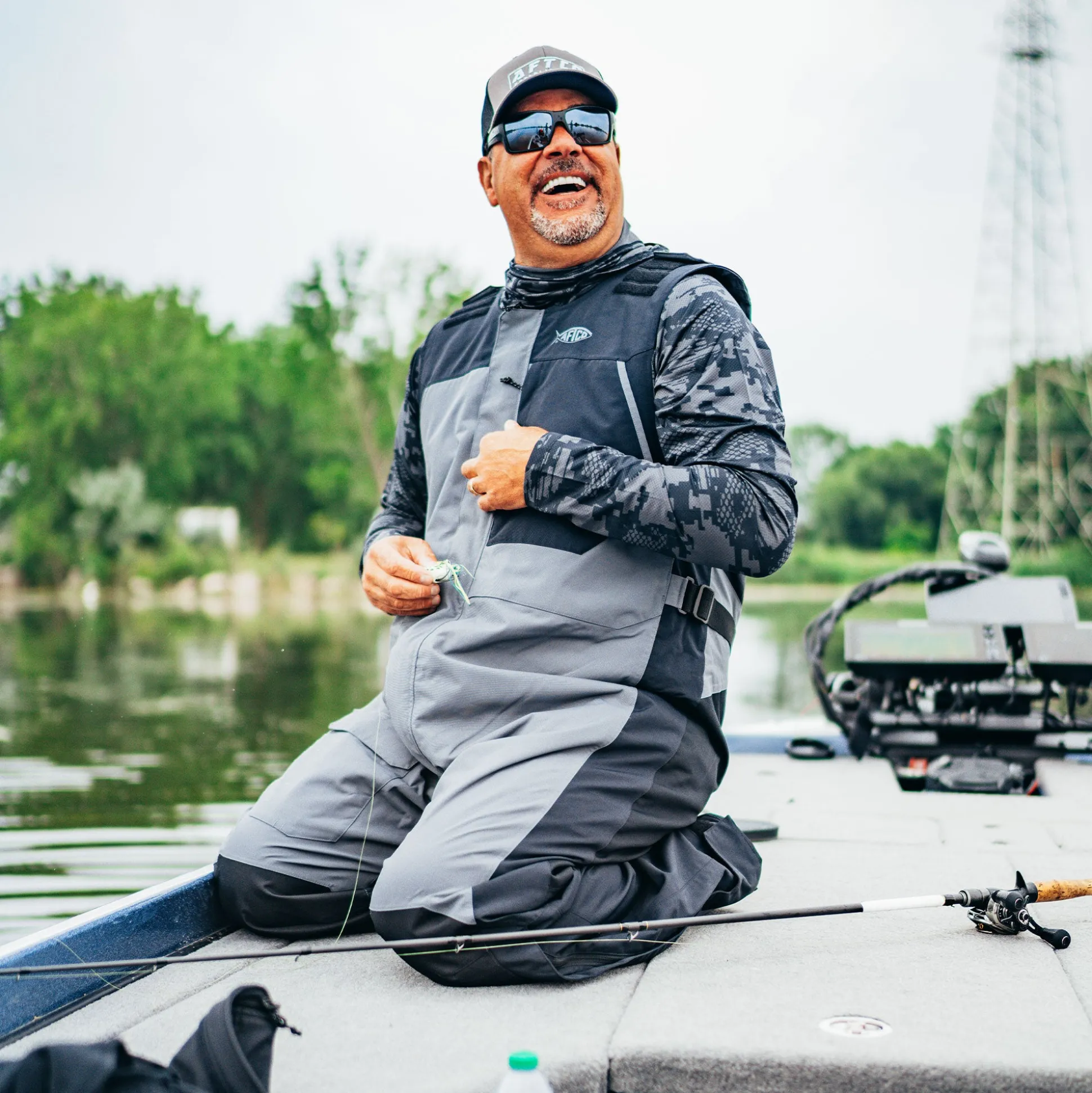 Hydronaut® Heavy-Duty Bib