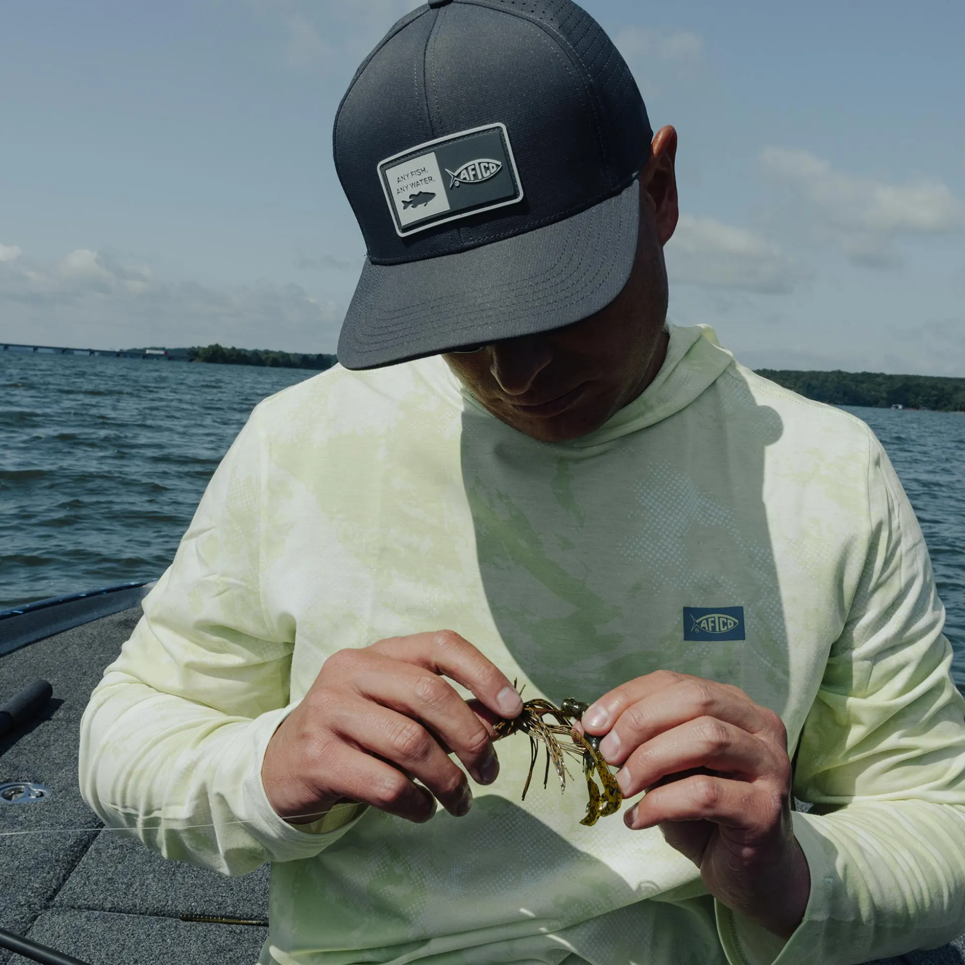 Notorious Tech Fishing Hat | AFTCO