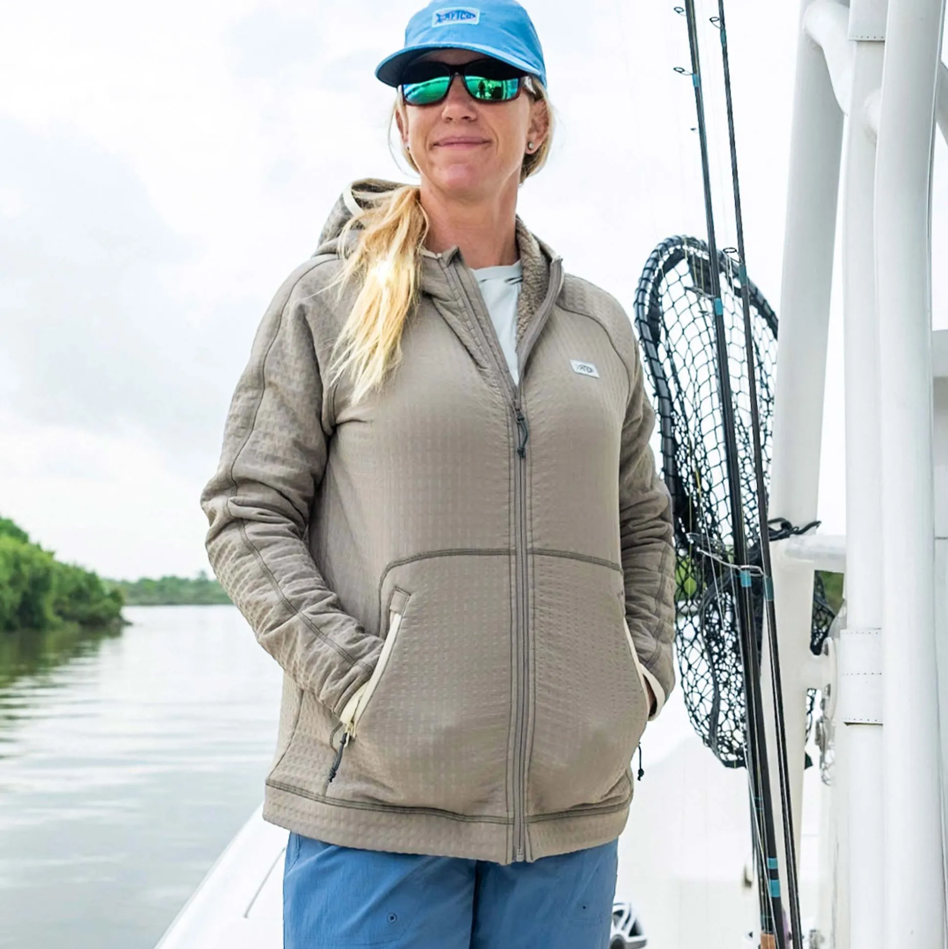 Women's ArmorLoft Fishing Sweatshirt | AFTCO