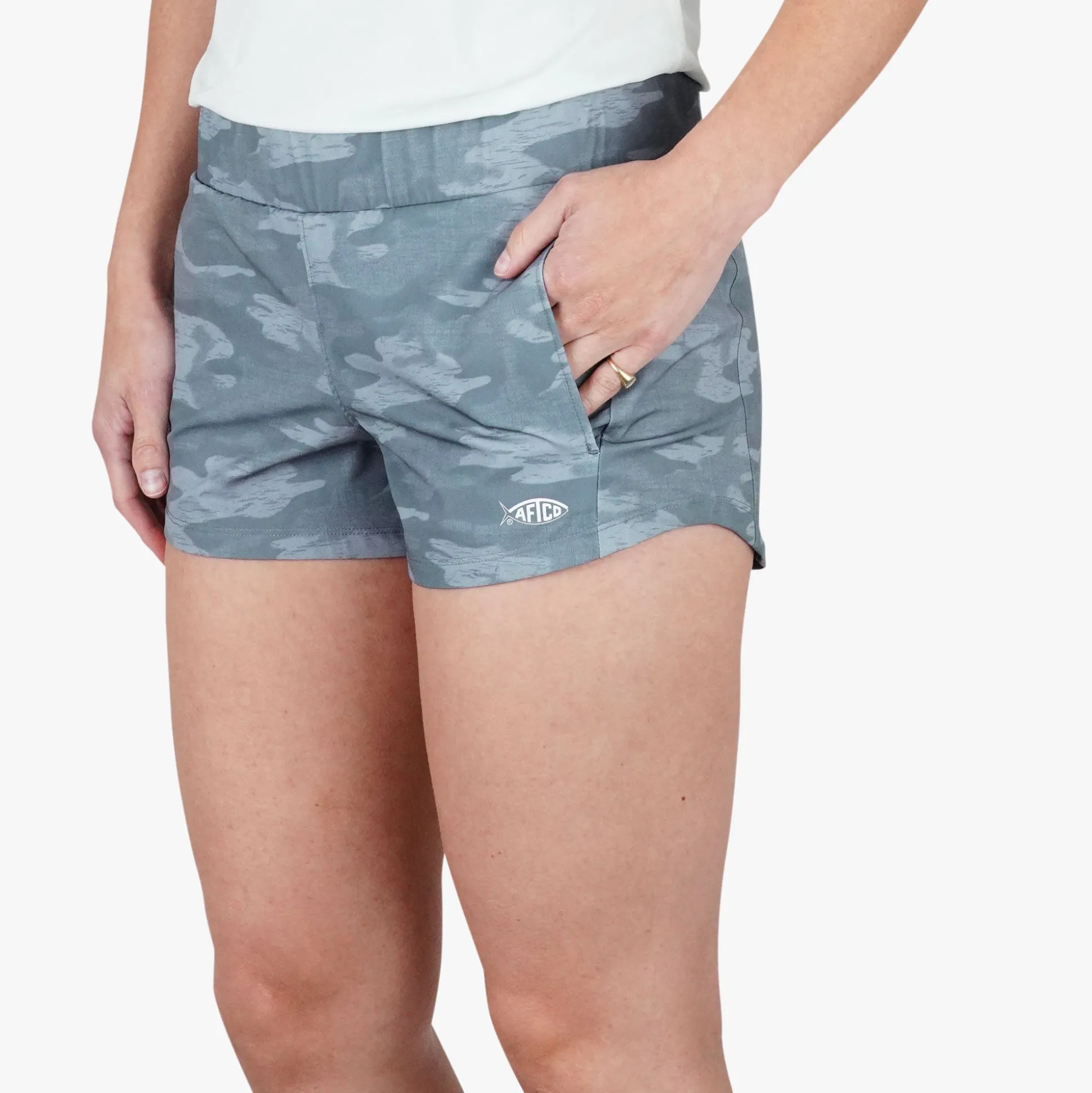 Women's Impact Camo Fishing Shorts | AFTCO