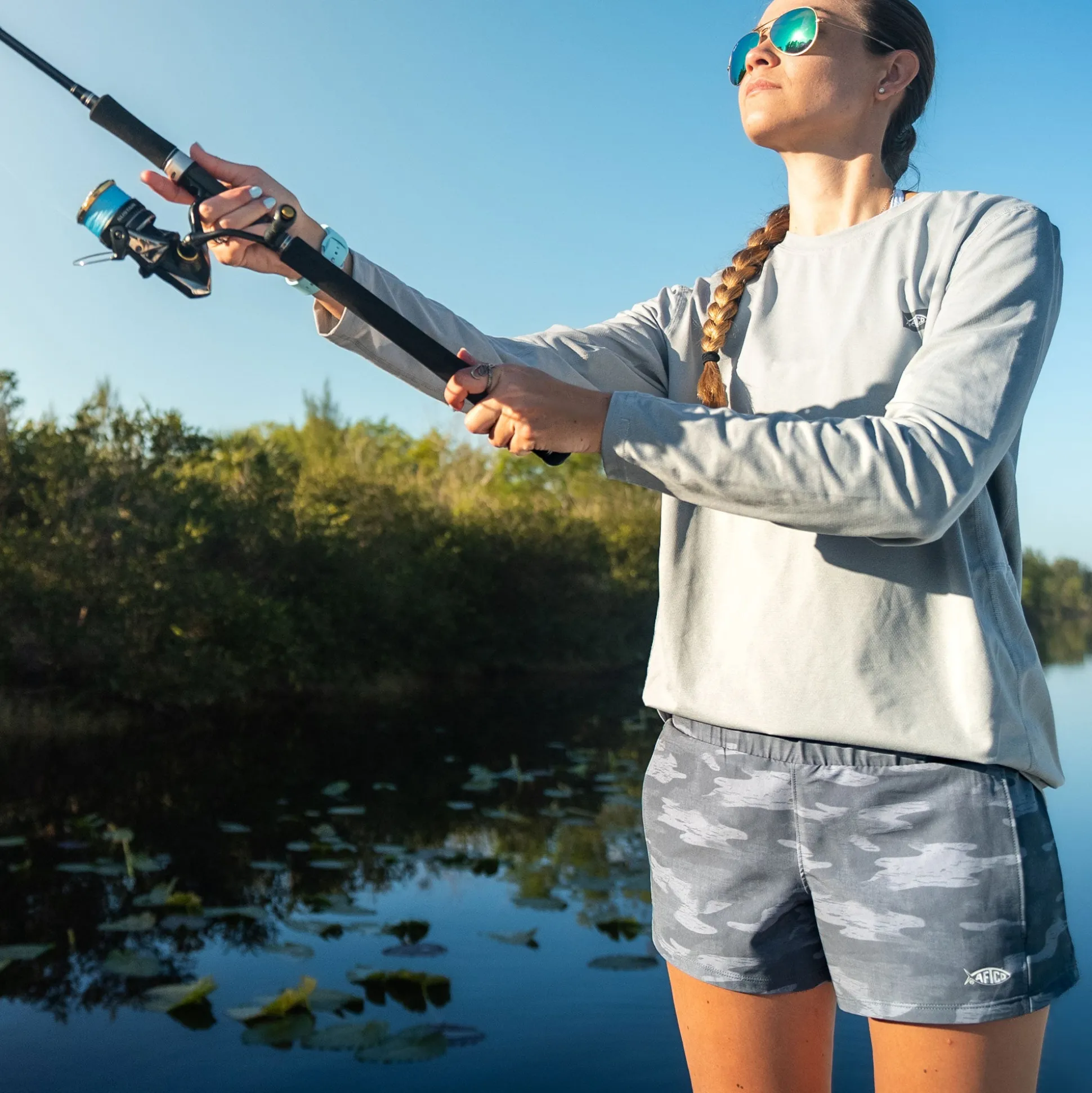 Women's Impact Camo Fishing Shorts | AFTCO